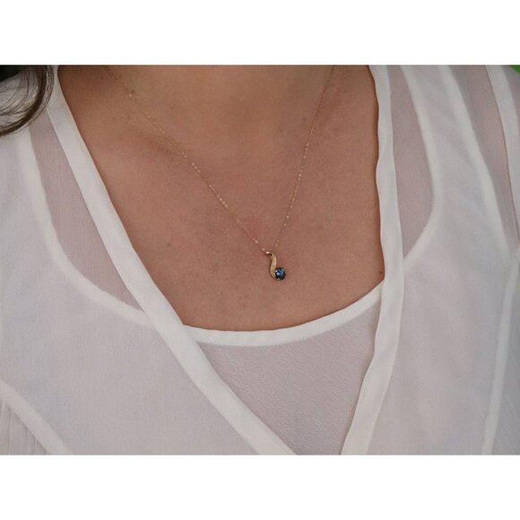 14k Yellow Gold Natural Turquoise Necklace 18 1/2" Chain Dainty Delicate - Picture 2 of 7